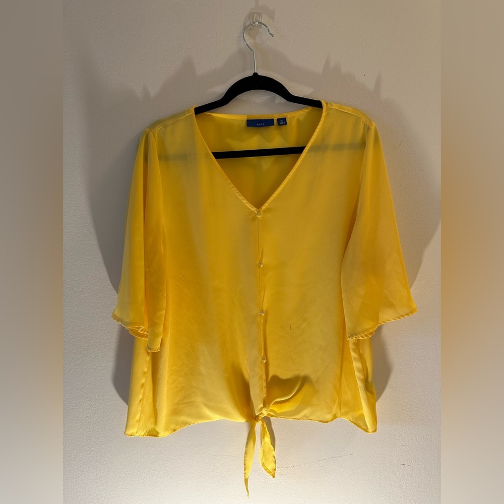 APT 9 Yellow Blouse
